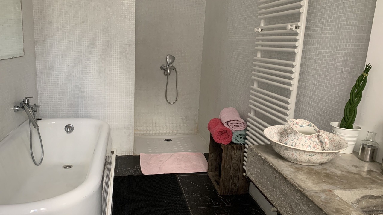 Photo of Bathroom in Saint-Charles