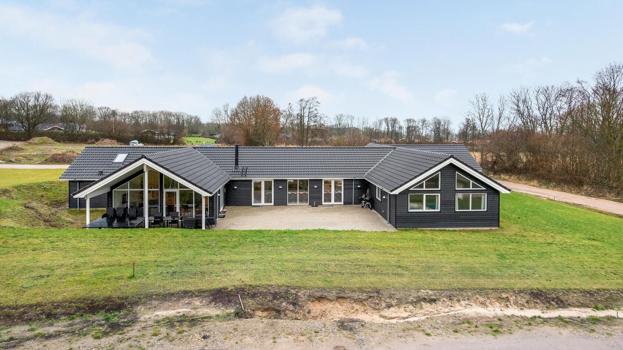 Photo of Others in Mommark Strand