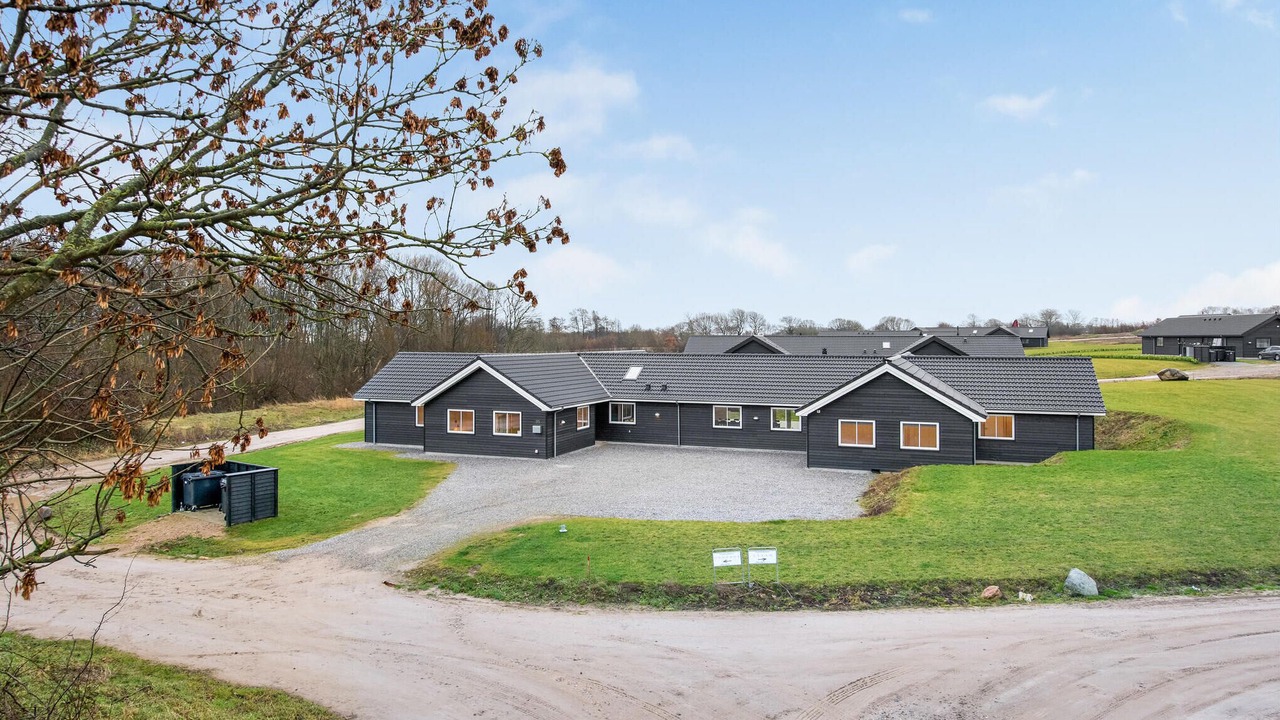 Photo of Others in Mommark Strand