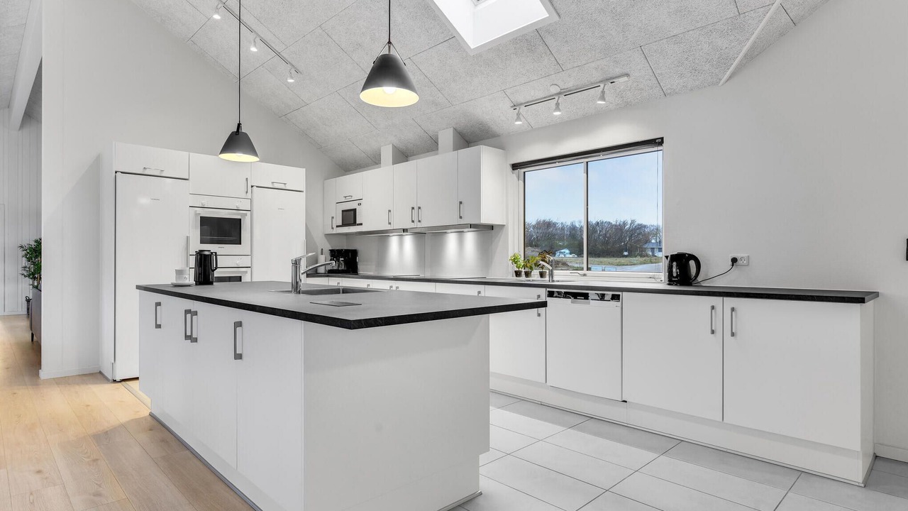 Photo of Others in Mommark Strand