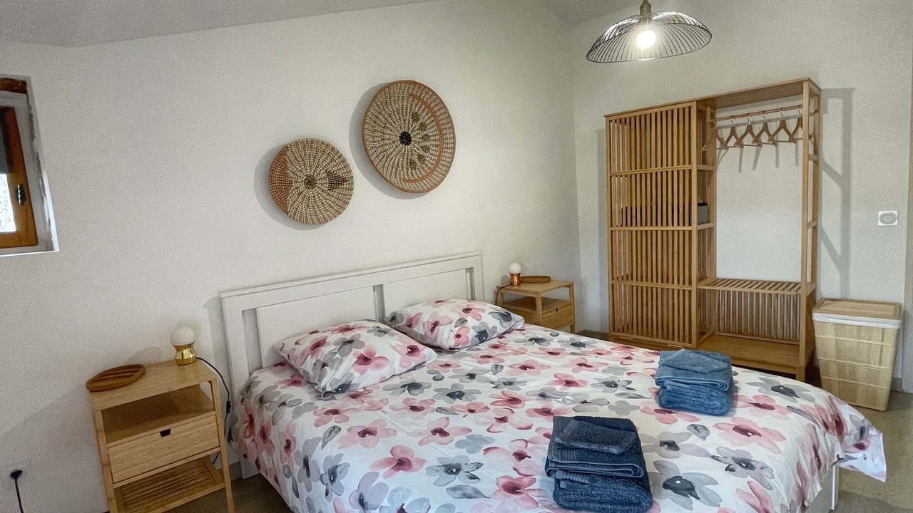 Photo of Bedroom in Saignon