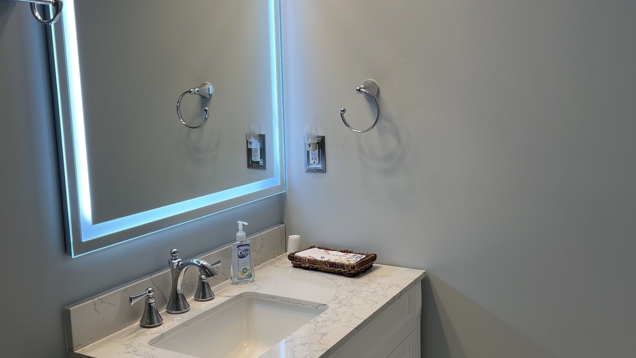 Photo of Bathroom in Avalon