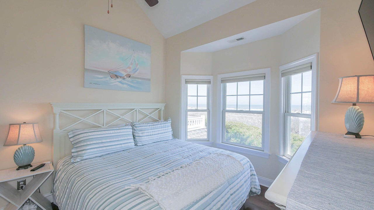 Photo of Bedroom in Avalon