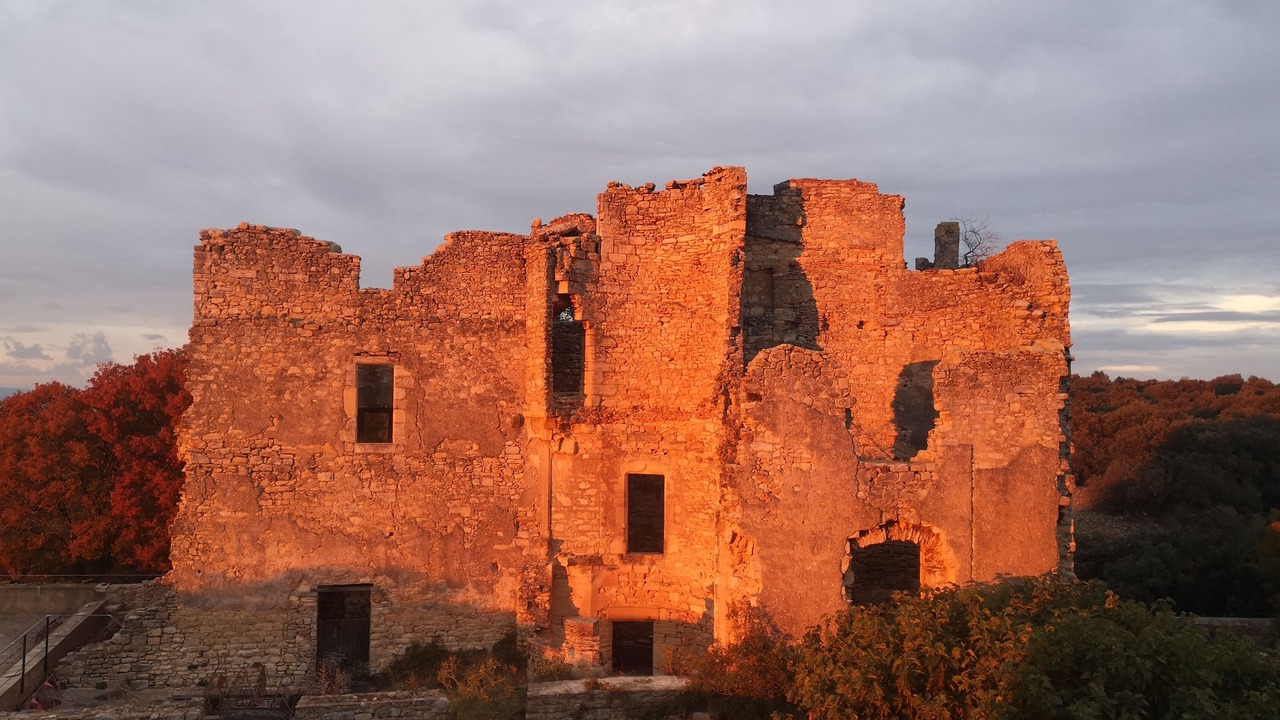 Photo of Others in Venejan