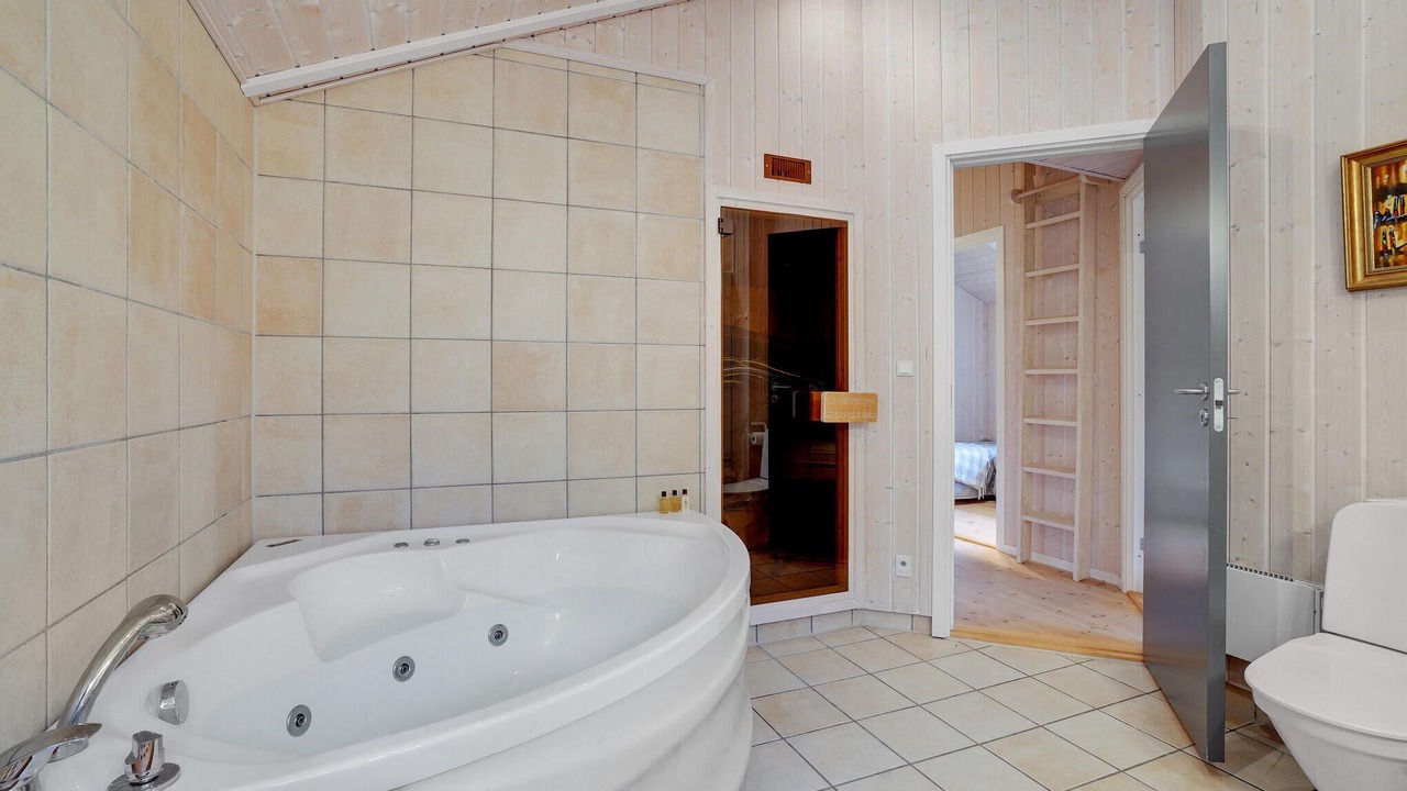 Photo of Bathroom in Svankær
