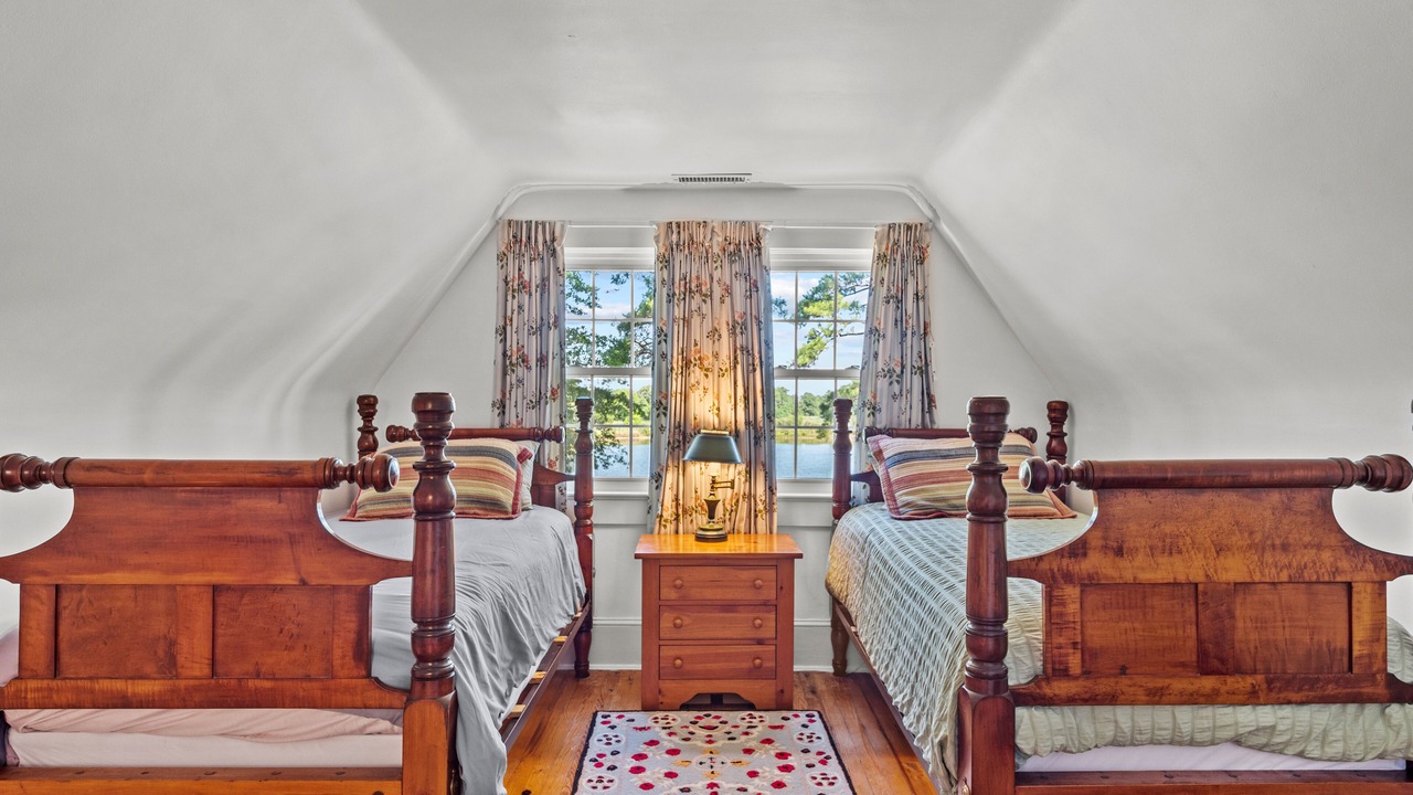 Photo of Bedroom in Tasley