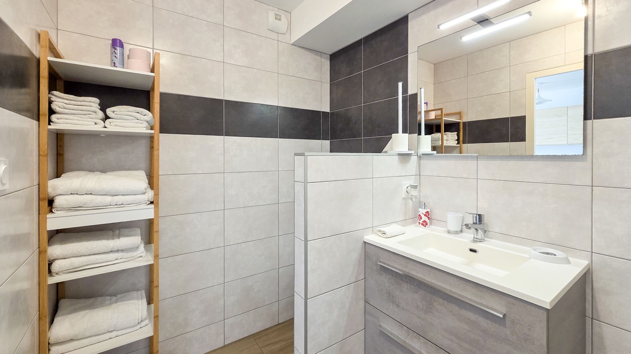 Photo of Bathroom in Saint-Gilles-Croix-de-Vie