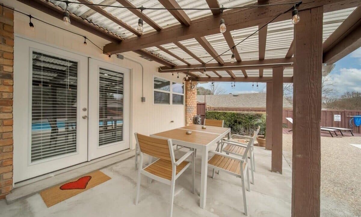 Photo of Outdoor in Garland