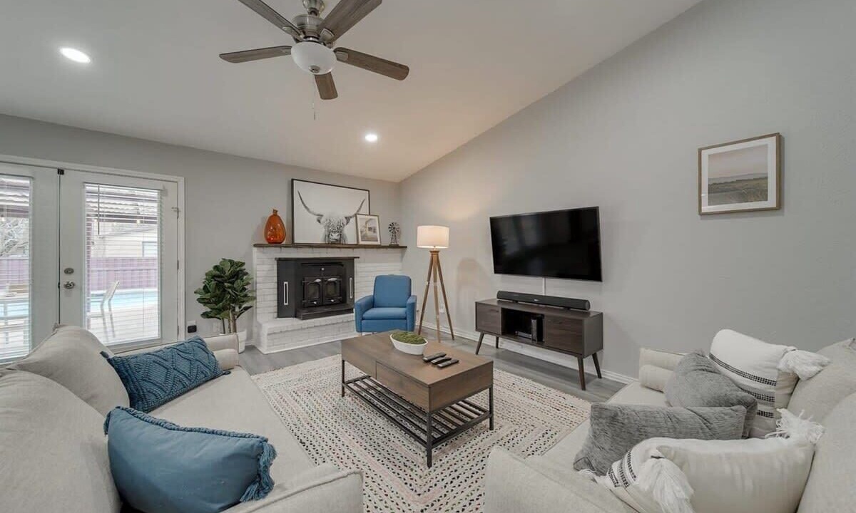 Photo of Livingroom in Garland