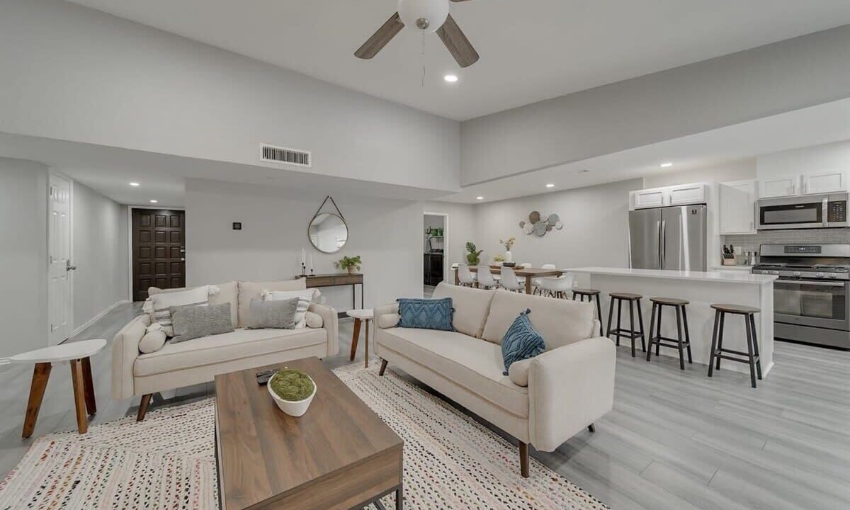 Photo of Livingroom in Garland