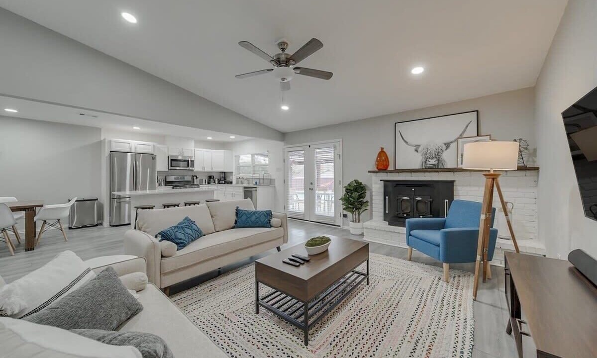 Photo of Livingroom in Garland