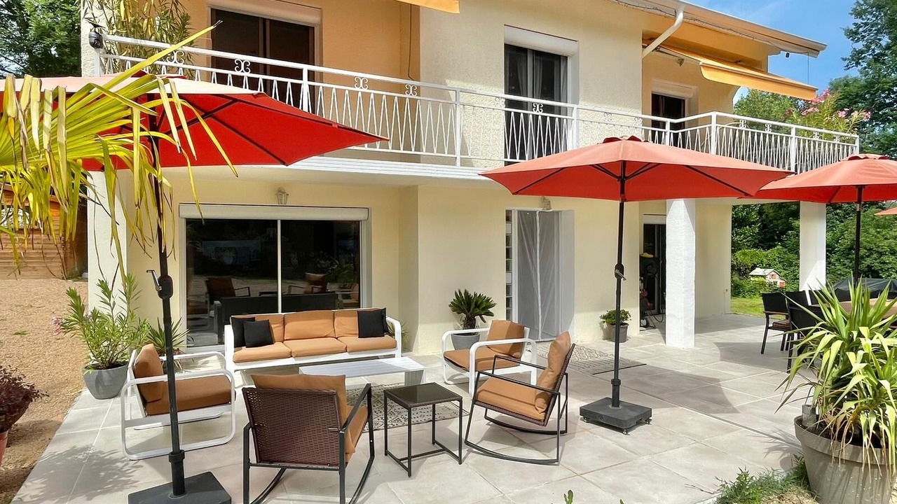 Photo of Patio Balcony in La Chapelle-de-la-Tour