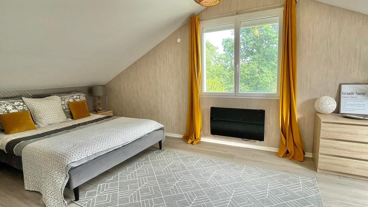 Photo of Bedroom in La Chapelle-de-la-Tour