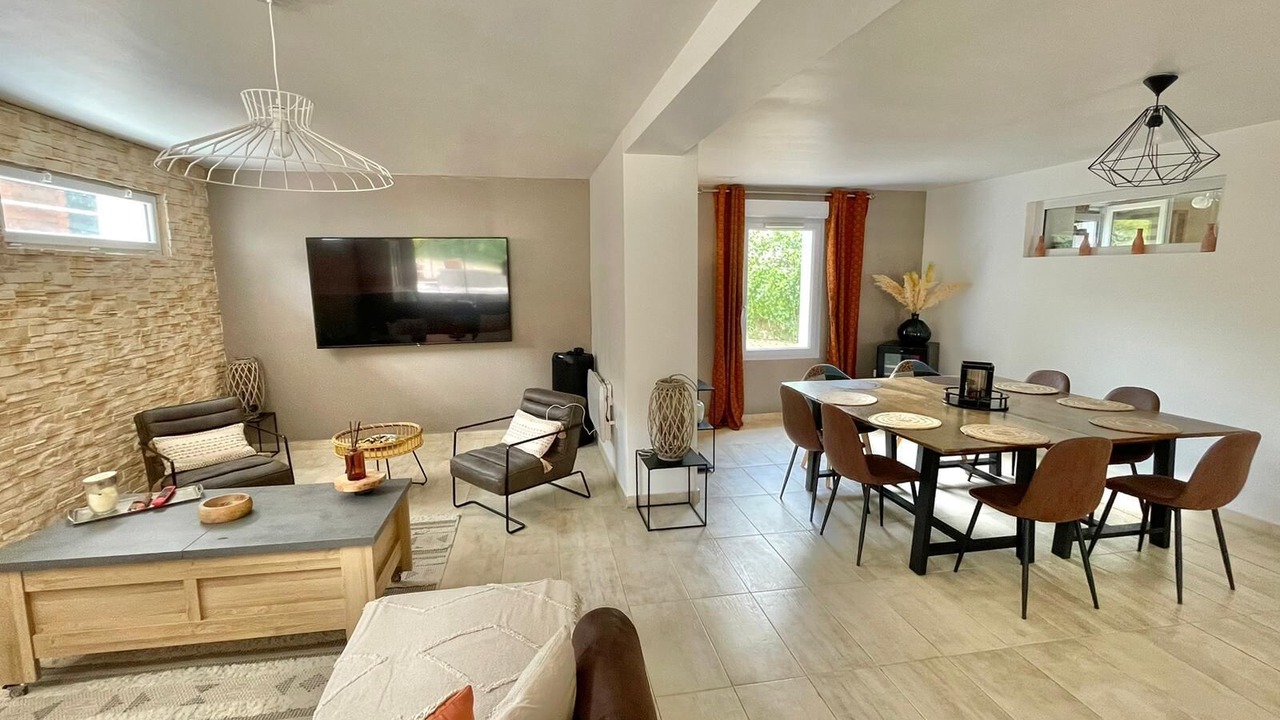 Photo of Livingroom in La Chapelle-de-la-Tour