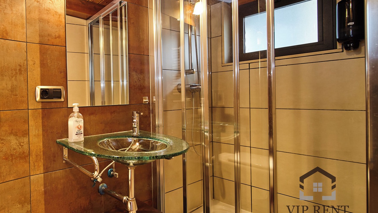 Photo of Bathroom in Encamp