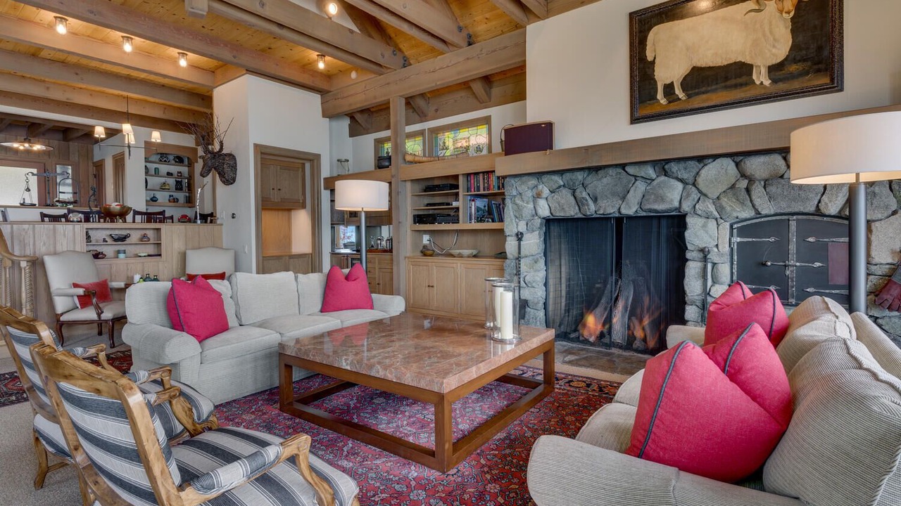 Photo of Livingroom in Lake Forest