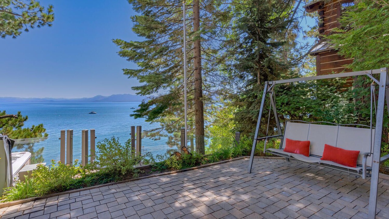 Photo of Patio Balcony in Lake Forest