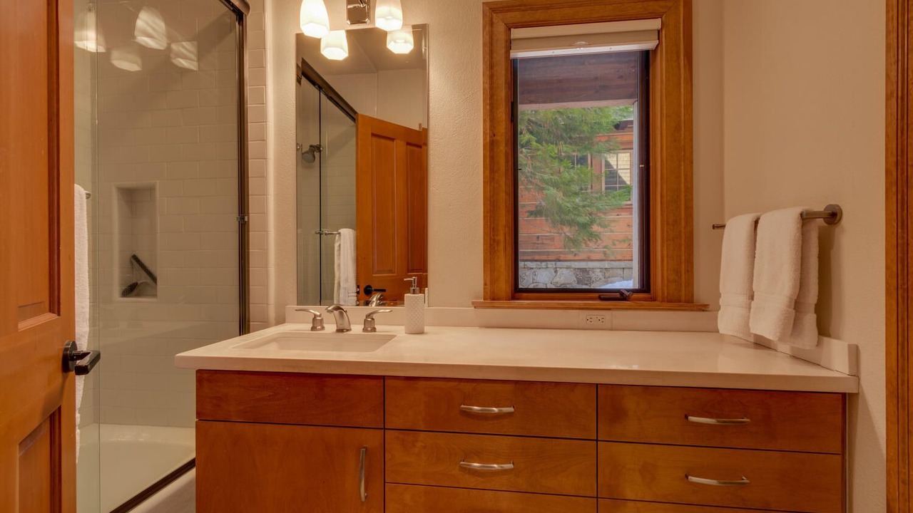 Photo of Bathroom in Lake Forest