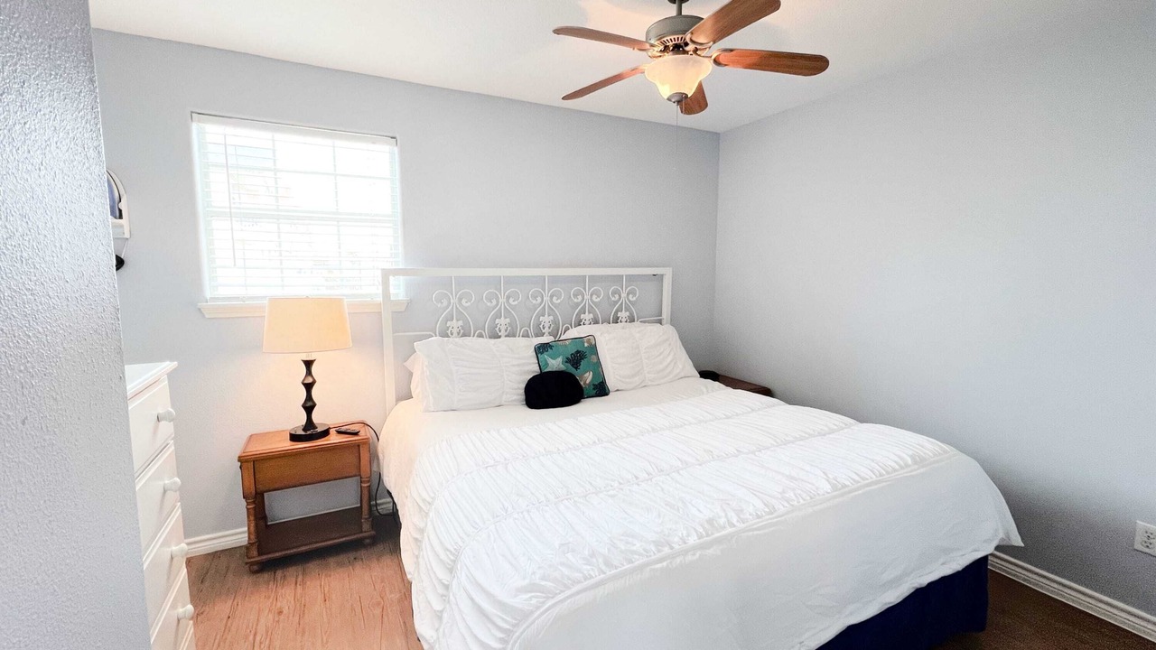 Photo of Bedroom in Surfside Beach