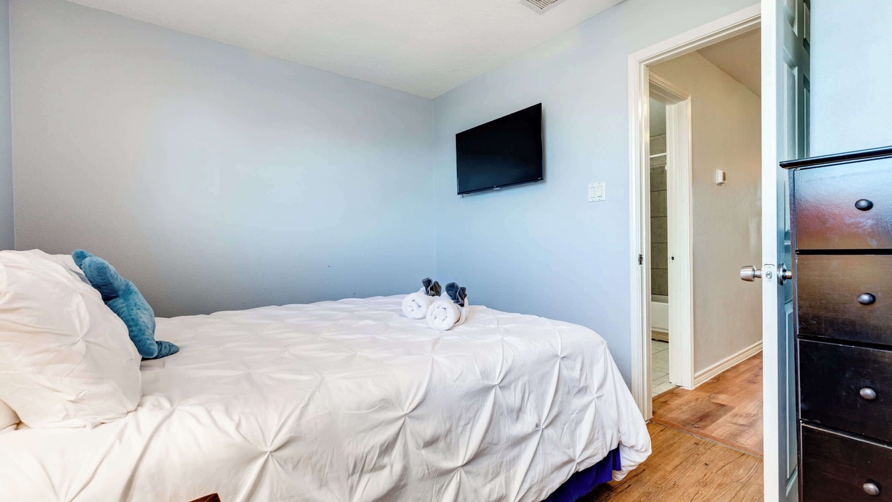 Photo of Bedroom in Surfside Beach