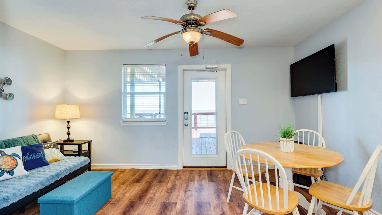 Photo of Livingroom in Surfside Beach