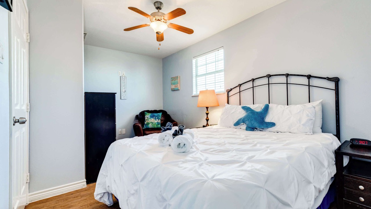 Photo of Bedroom in Surfside Beach