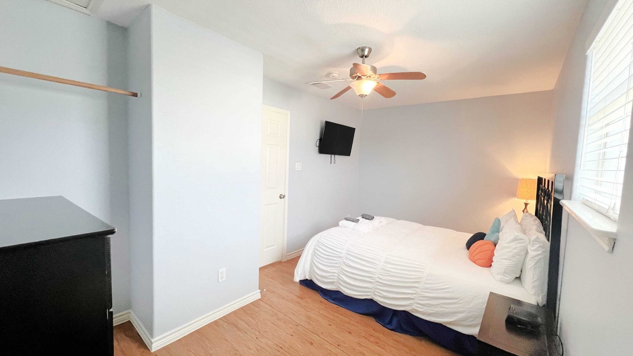 Photo of Bedroom in Surfside Beach