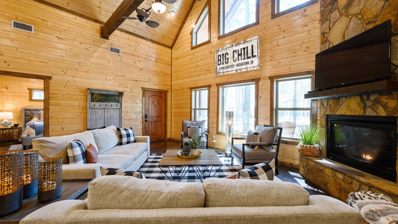 Photo of Livingroom in Hochatown