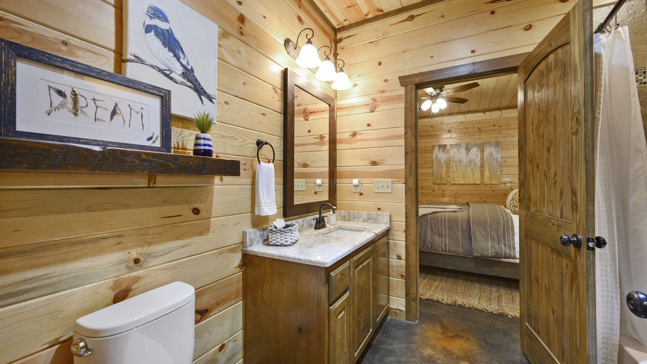 Photo of Bathroom in Hochatown