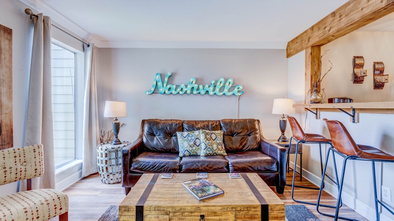 Photo of Livingroom in North Capitol