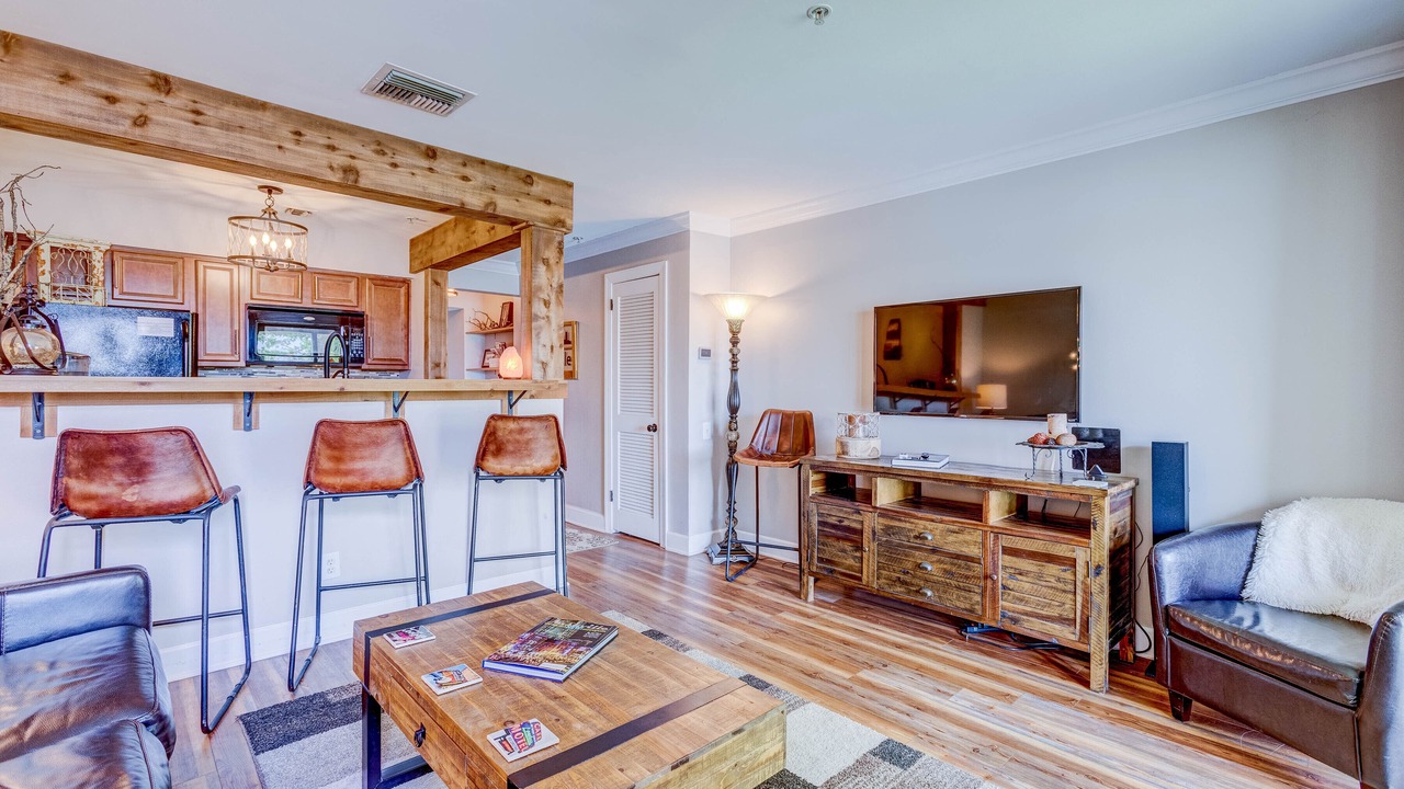 Photo of Livingroom in North Capitol
