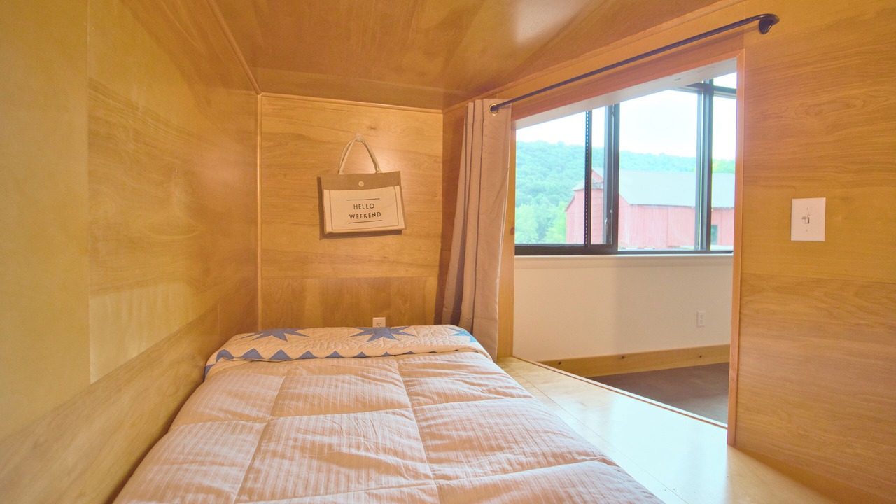 Photo of Bedroom in Clearville
