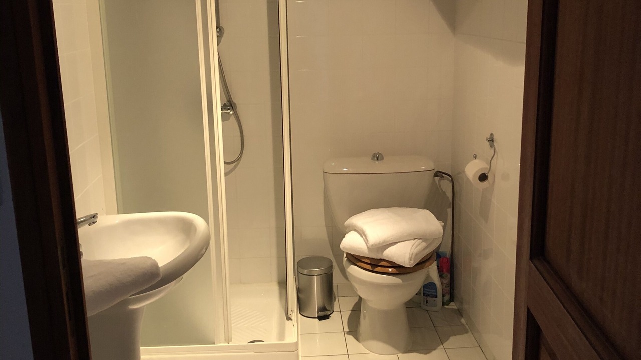 Photo of Bathroom in Oradour-Fanais