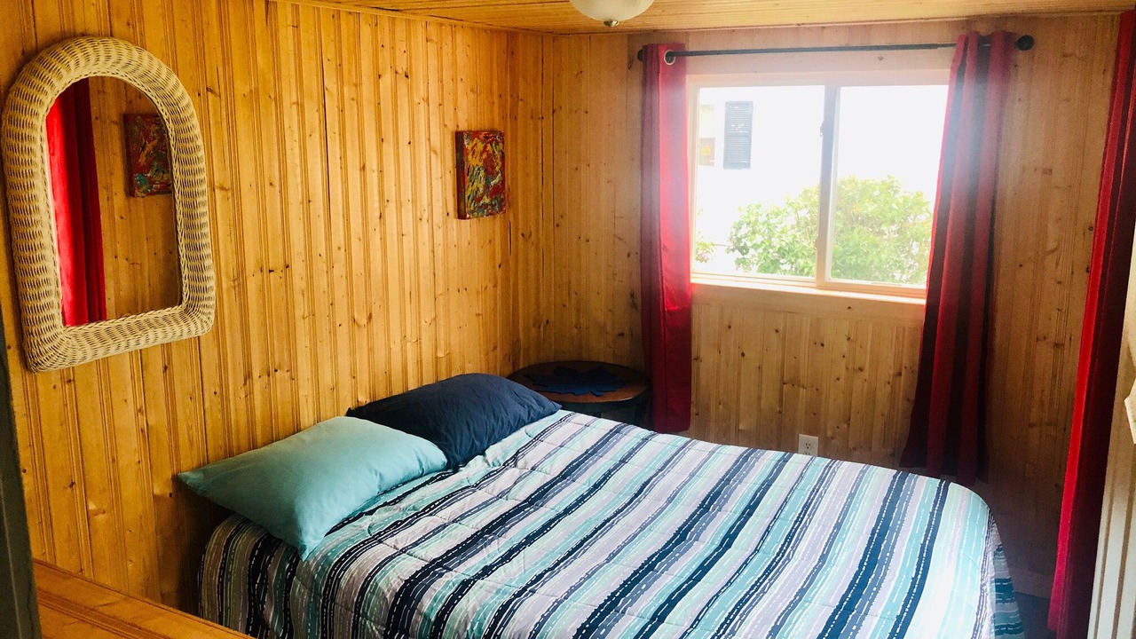 Photo of Bedroom in Pointe-du-Chene