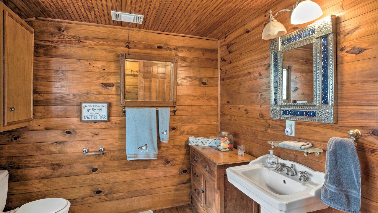 Photo of Bathroom in Rockdale
