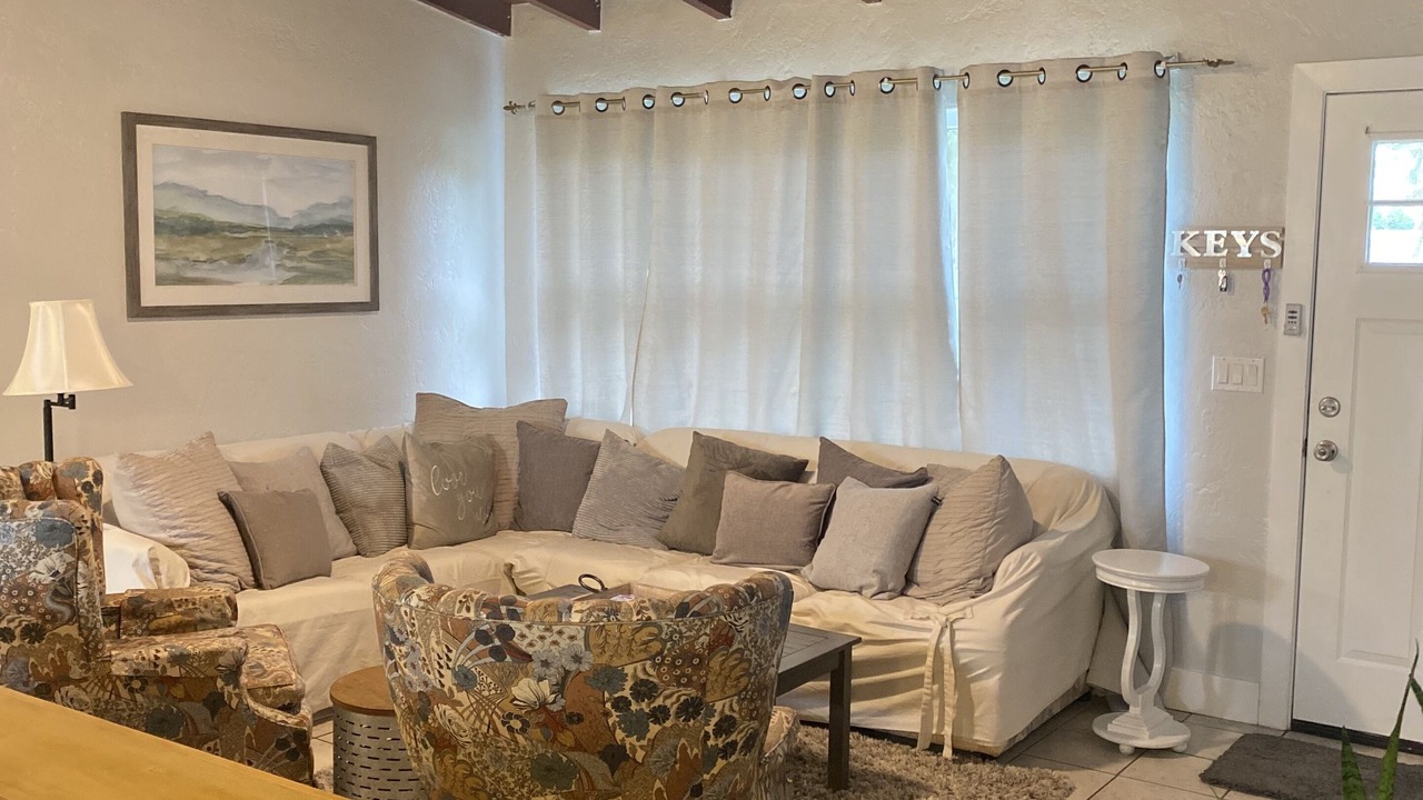 Photo of Livingroom in Sunny Shores