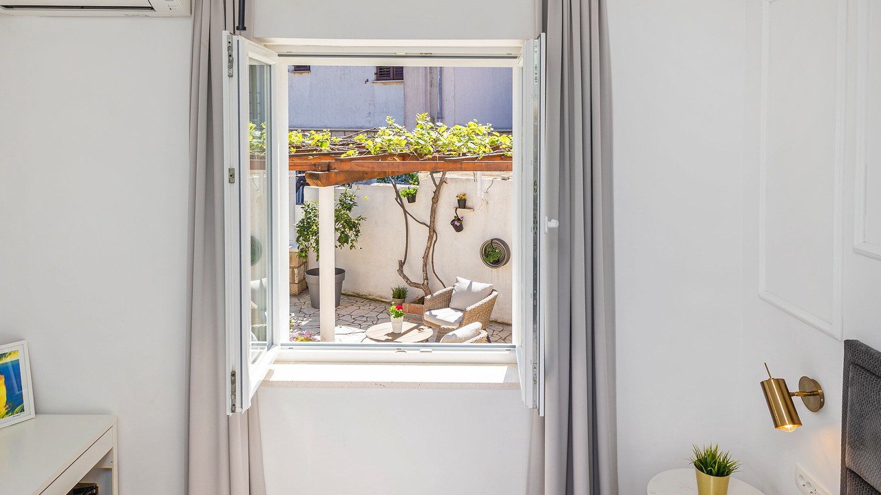 Photo of Bedroom in Montovjerna