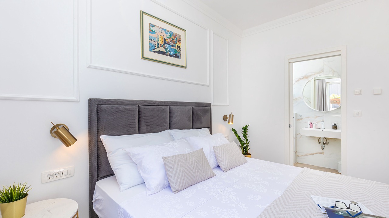 Photo of Bedroom in Montovjerna