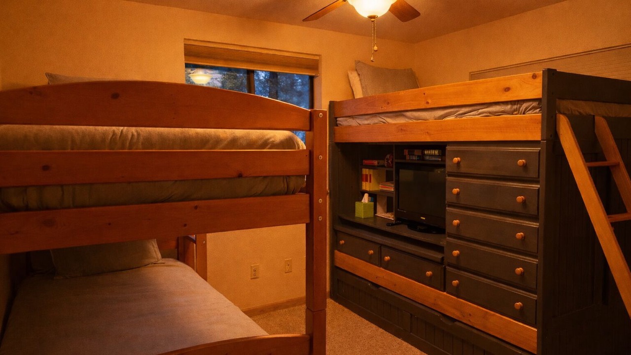 Photo of Bedroom in Cloudcroft