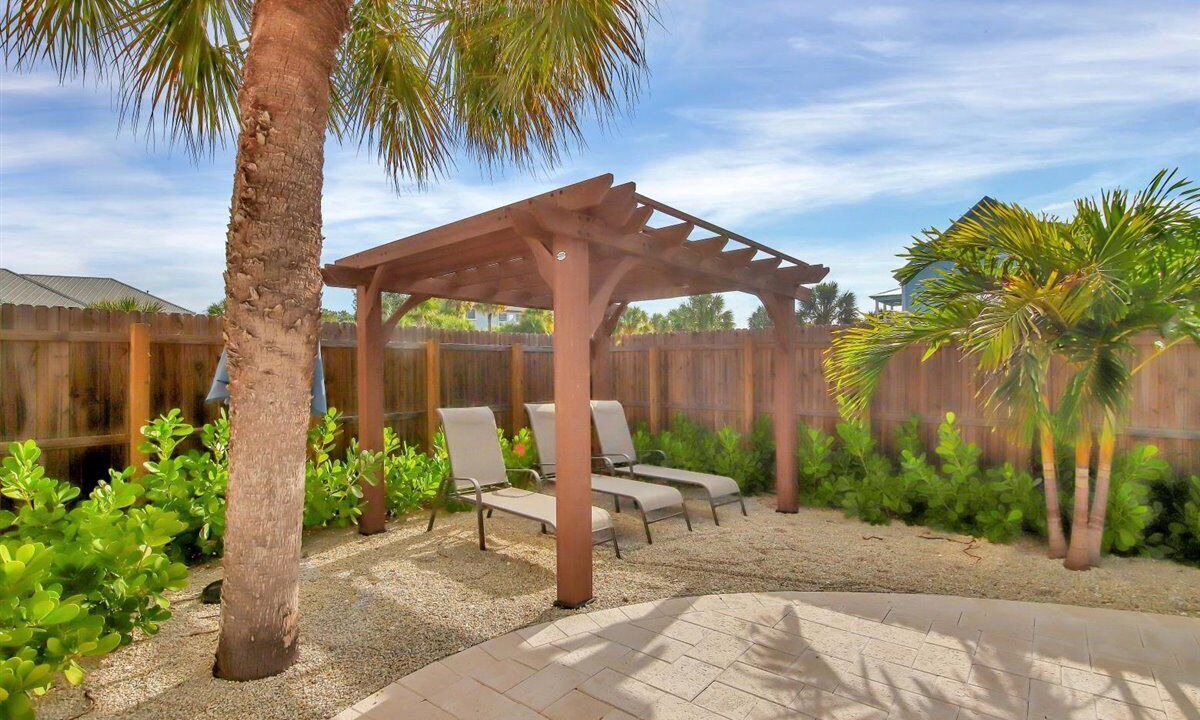 Photo of Outdoor in Palm Island