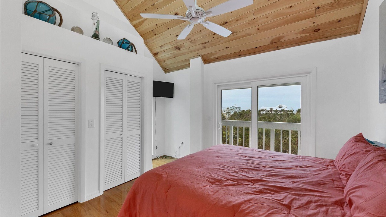 Photo of Bedroom in Palm Island