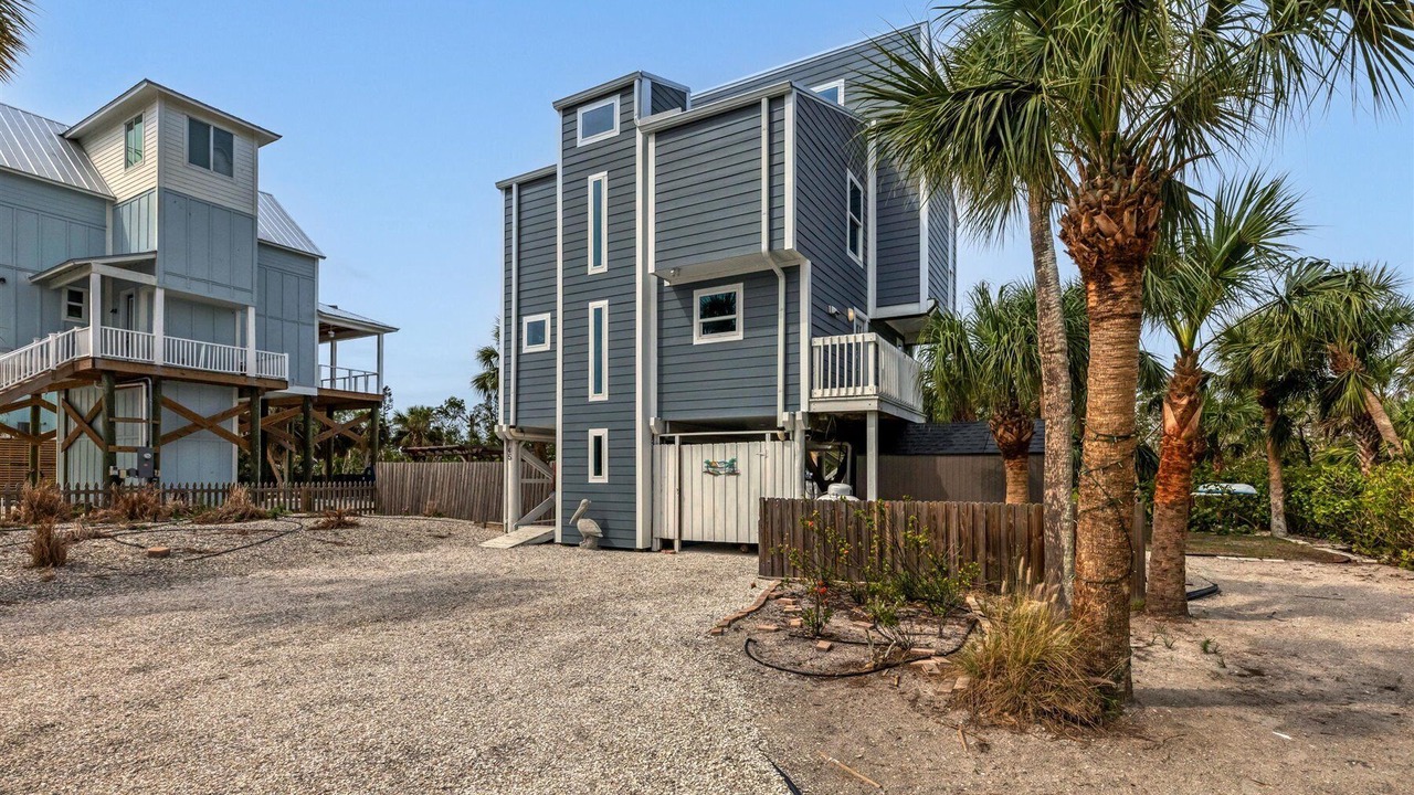 Photo of Outdoor in Palm Island