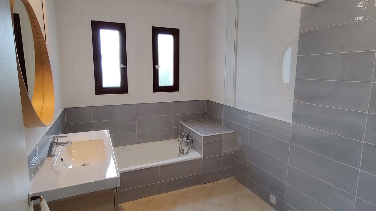 Photo of Bathroom in Mezos