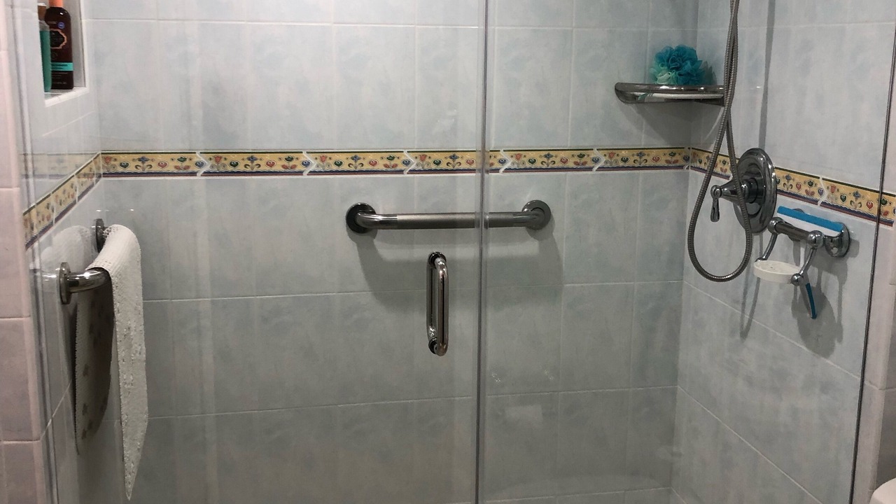Photo of Bathroom in Hollywood South Central Beach