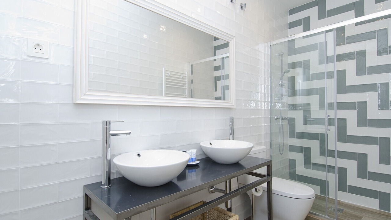 Photo of Bathroom in Embajadores