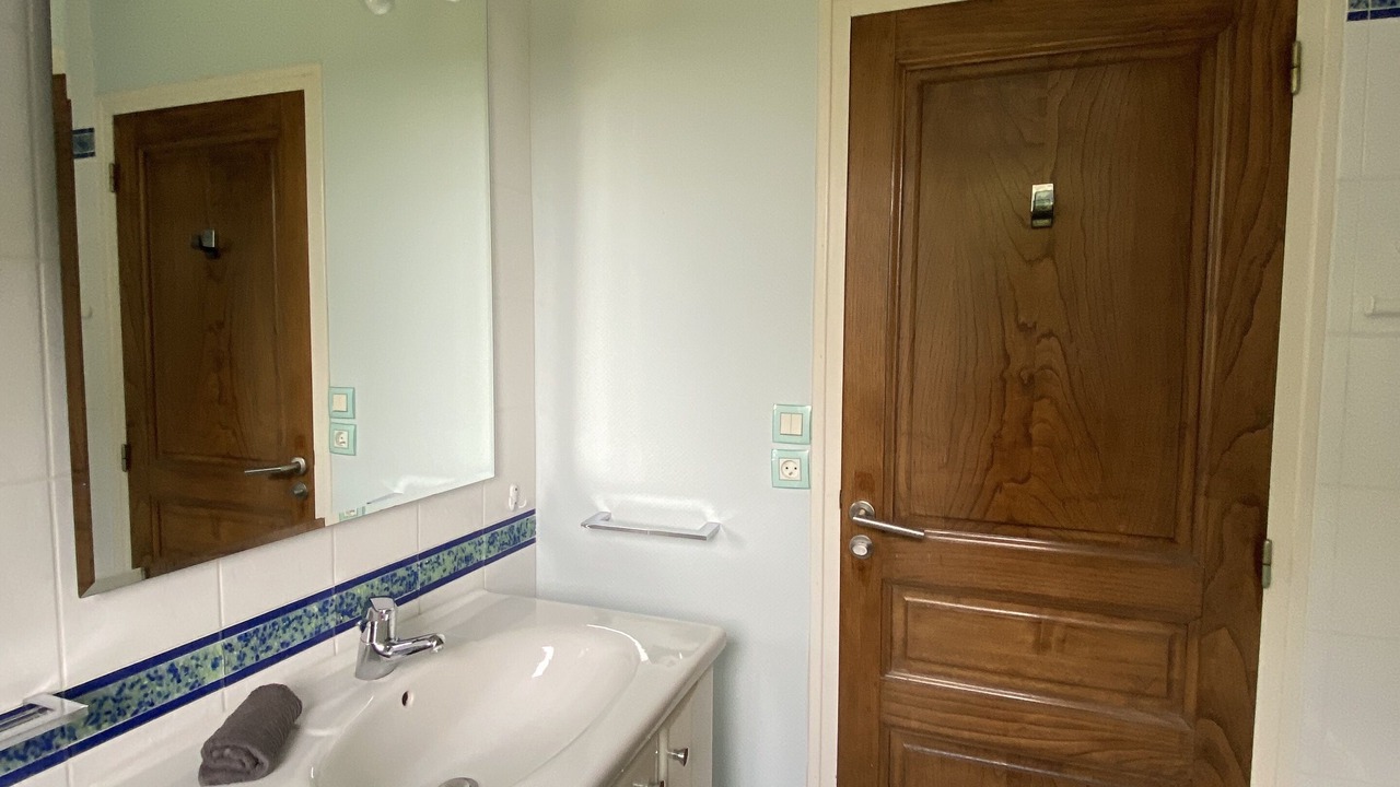 Photo of Bathroom in Cite