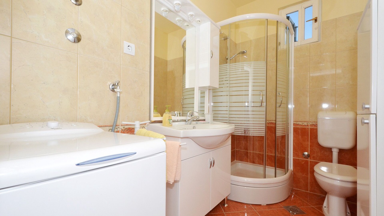 Photo of Bathroom in Slatine