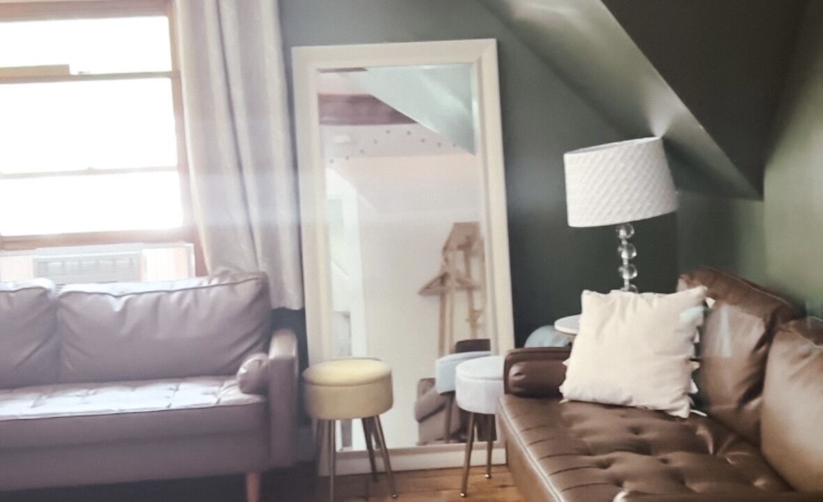 Photo of Livingroom in Champaign