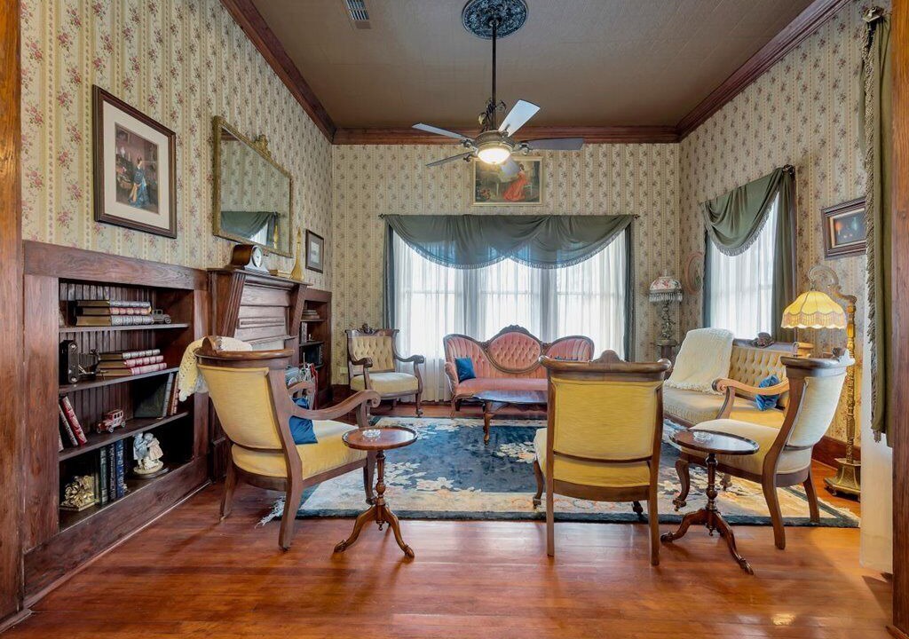 Photo of Livingroom in Hemphill