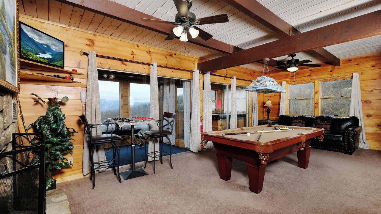 Photo of Bedroom in Chalet Village